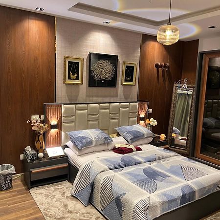شقه مفروشه فاخره بالقاهره الجديده Apartment New Cairo Bagian luar foto