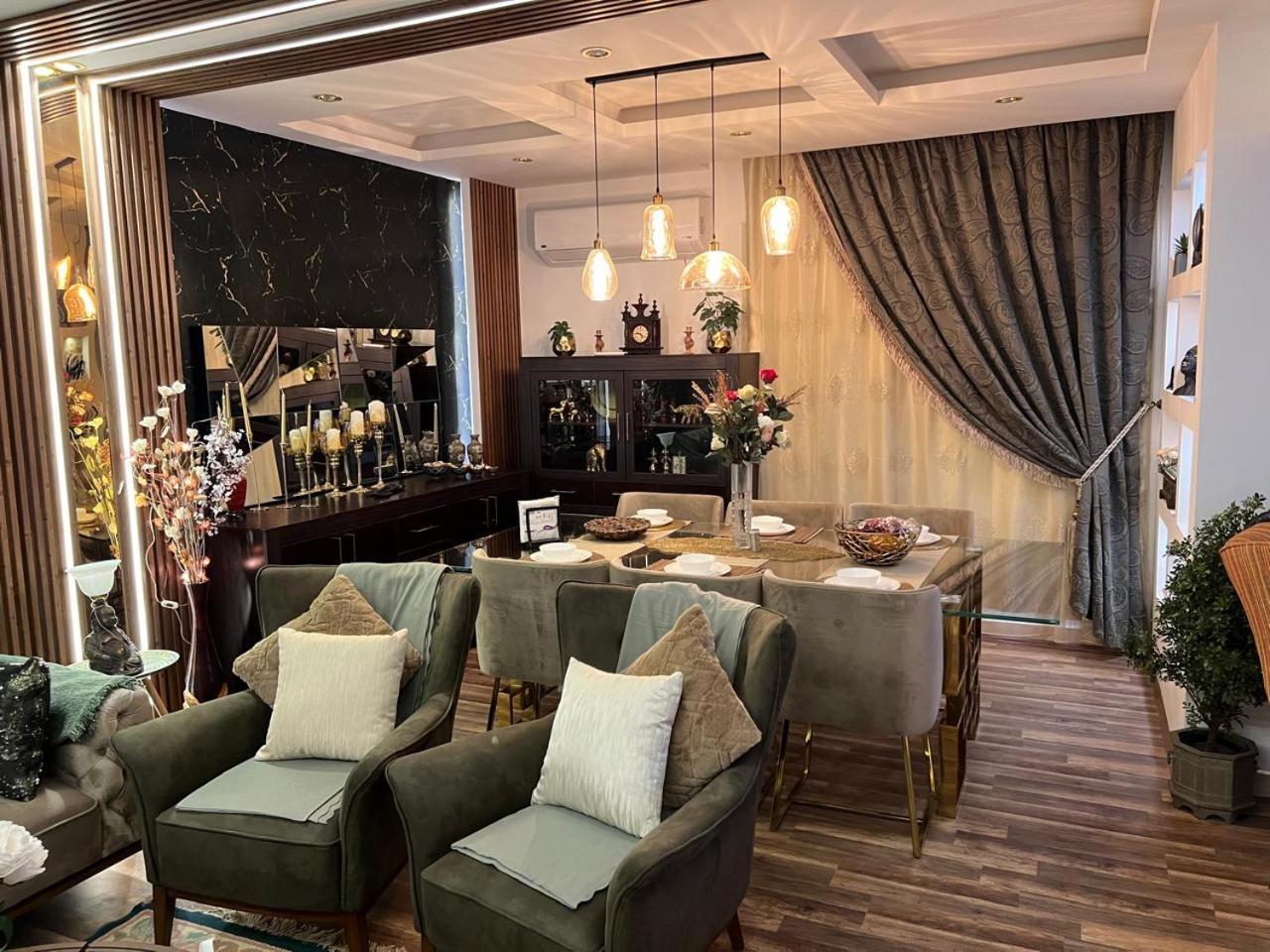 شقه مفروشه فاخره بالقاهره الجديده Apartment New Cairo Bagian luar foto
