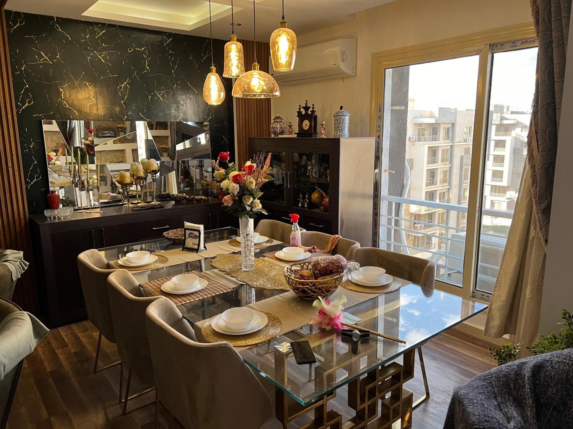 شقه مفروشه فاخره بالقاهره الجديده Apartment New Cairo Bagian luar foto